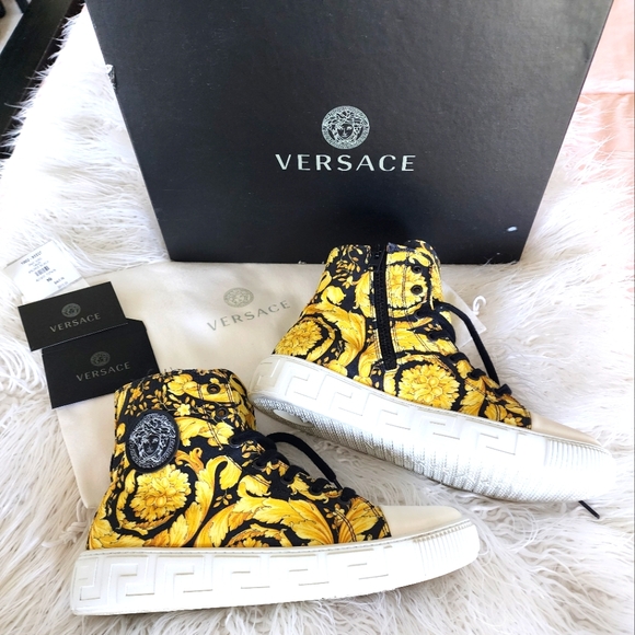 Versace Black and Gold Barroco print canvas sneaker sz 8.5 - Picture 4 of 8